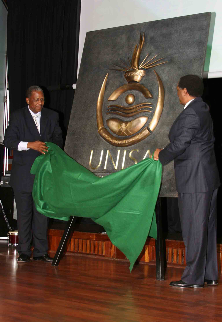 <p>After a collaborative process involving extensive surveys and focus groups, Unisa unveils its new, African brand identity, including a new motto: <em>Pro Gentibus Sapientia</em> or &lsquo;learning in the service of humanity&rsquo;.</p>